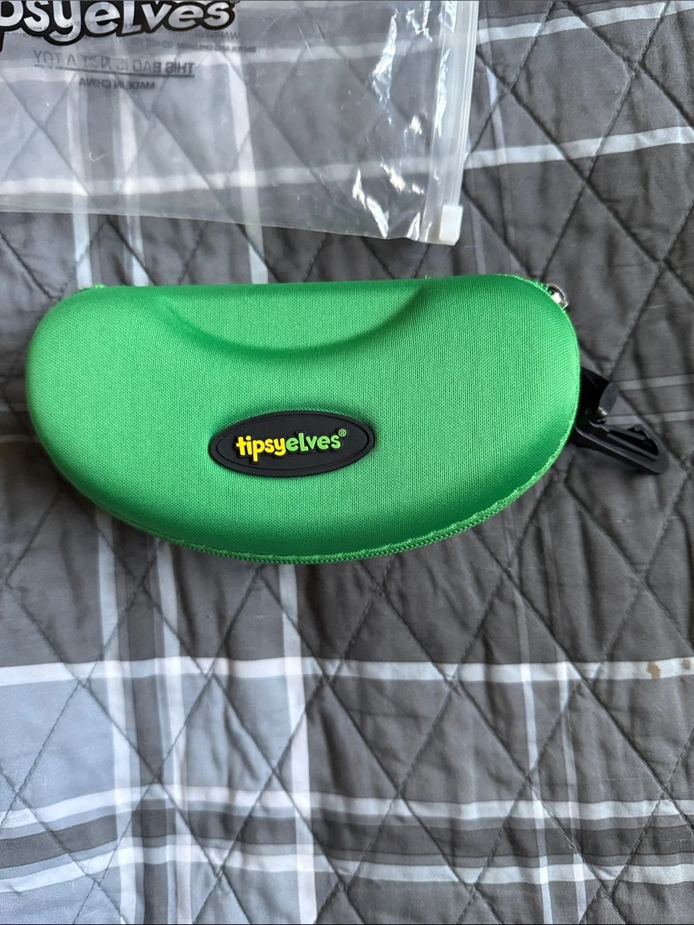 Tipsy Elves Miami Ice White Frame Sunglasses NIP Hard Case Cleaning Cloth